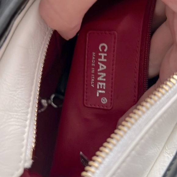 Chanel Gabriel Small handbag, white/black - Picture 10 of 13